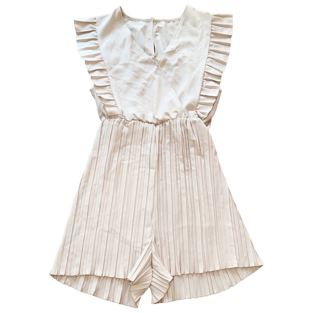 Women’s Elegant Cream Ruffled Romper x Hapsho, XL